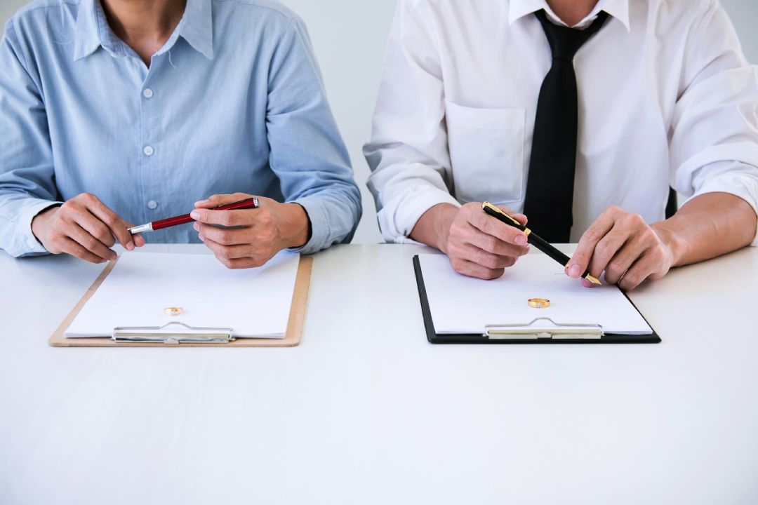 Divorce in the UAE for Muslims and Non-Muslims: Key Legal Differences