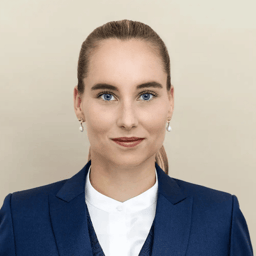 Louisa Schloussen