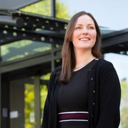 Emma  Simmonds