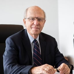 Jorge Carey
