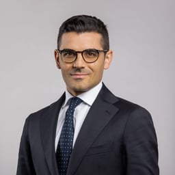 Nicholas  Niola