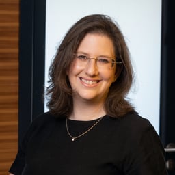Yifat  Weiss