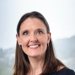 Jo  Bryan