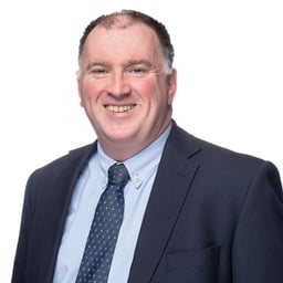 Kenneth Mackay