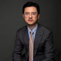 维 师