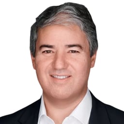 Gustavo P. Giay