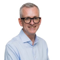 Simon Bennett
