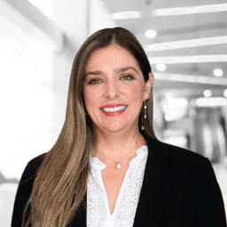 Carolina Flores 