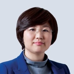 Young Hee Lee