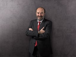 Georges Okais