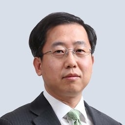Dong Hoon Lee