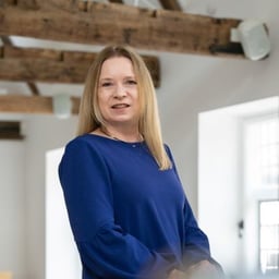 Jo Nicholls