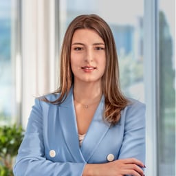  Eleni  Vliora