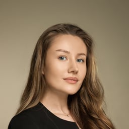 Alexandra  Manolescu 
