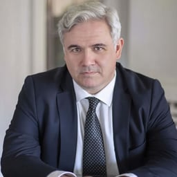 José María  Osuna Benavides