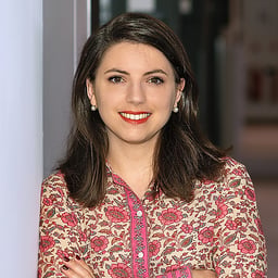 Chloé  Bouhours