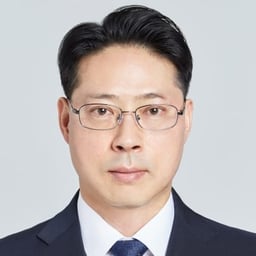 Taekyoung Kwon