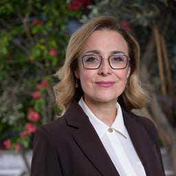 Eleni Papakostas