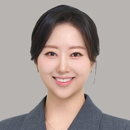 Gloria Dahye Kim