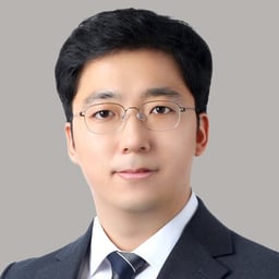 Jin Yong Lee