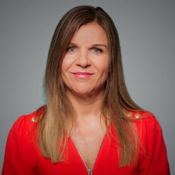 Julia Cox