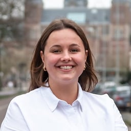 Fleur van den Broek