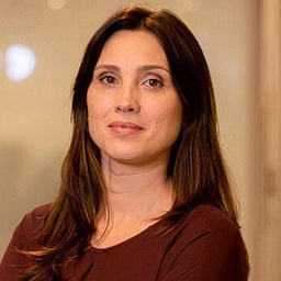 Luciana Costa Engelberg