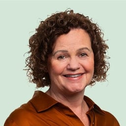 Lisa Curran