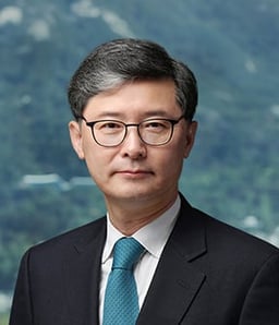 Eui Jong Chung 