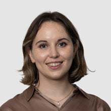 Julia  Noonan