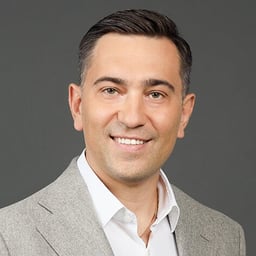 Piotr Miller