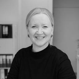 Jo  Martin