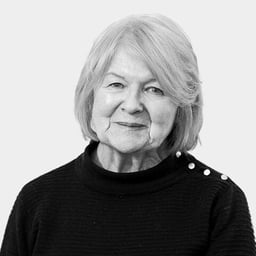 Finola  Moore 