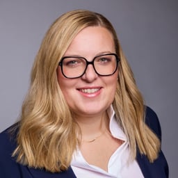 Claudia  Hoffmann