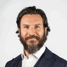 Chris MacNaughton