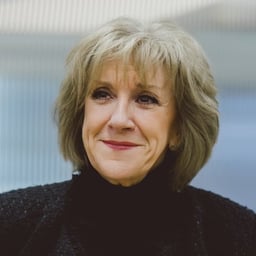 Tracy Evlogidis