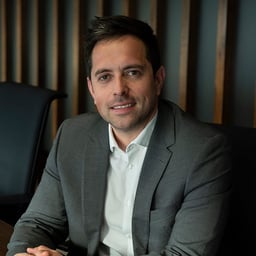 Eduardo Alcaino