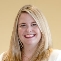 Claire  Scott 