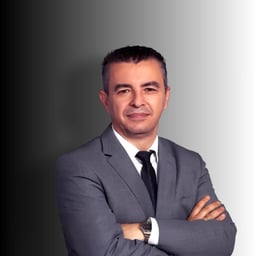 Nikos Stavroulakis