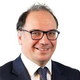 Edmund Emre Özer