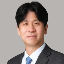 Seok Young Lee