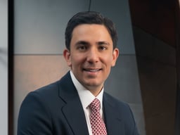 Víctor Manuel Serrano