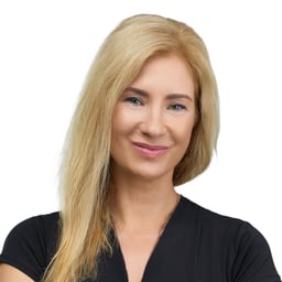 Éva Tiszeker