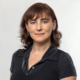 Yael Kalmanovitz 