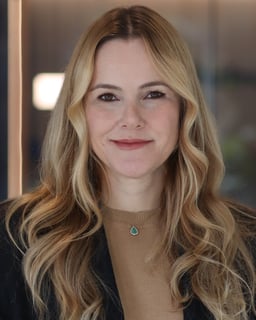 Cinthia de Lamare