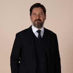 Seyfi Moroğlu, Partner