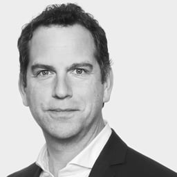 Stefan C. Schicker, LL.M. (Nottingham Trent) 