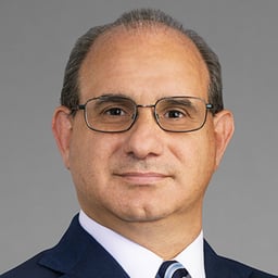 Steven  Pepe