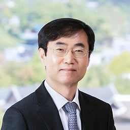 Seung Ho Lee