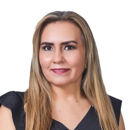 Dolores Escarlett Menacho Eyzaguirre